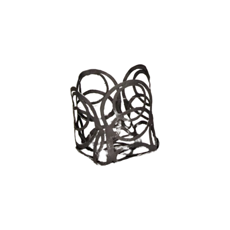 The small PLArt vase, cut out